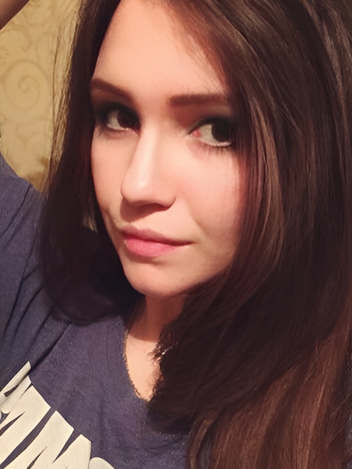 Арина привлекальеная девушка из Черноморское цена от 5000 руб