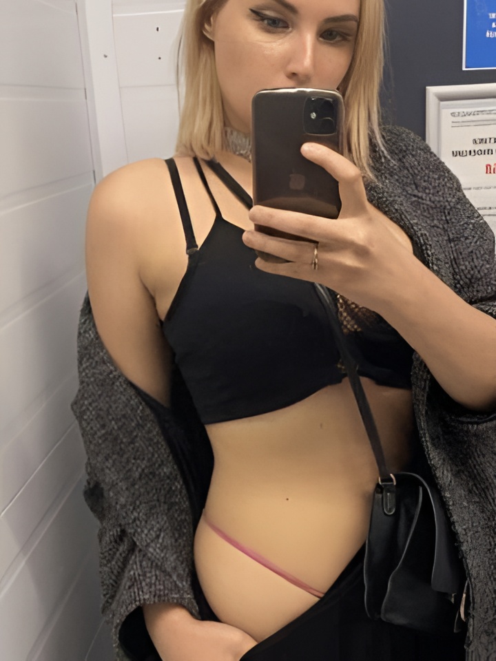 Чулпан привлекальеная девушка из Черноморское цена от 10000 руб