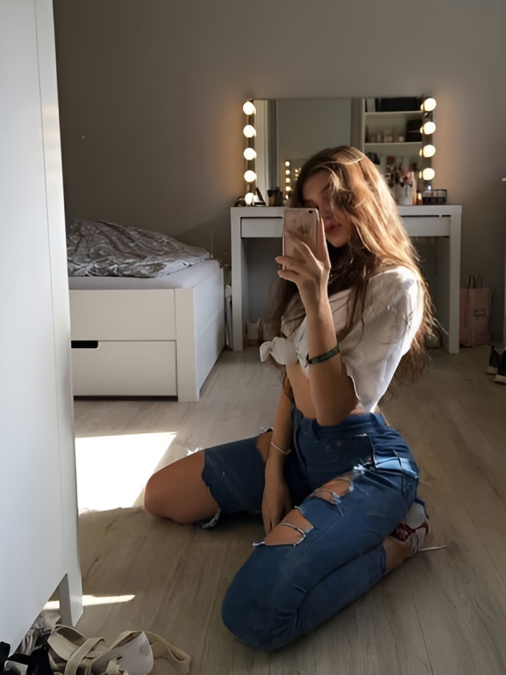 Фаина привлекальеная девушка из Черноморское цена от 4000 руб