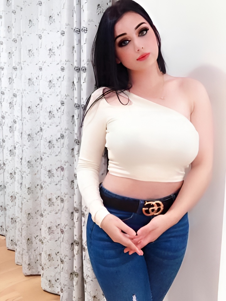 Мирослава привлекальеная девушка из Черноморское цена от 1500 руб