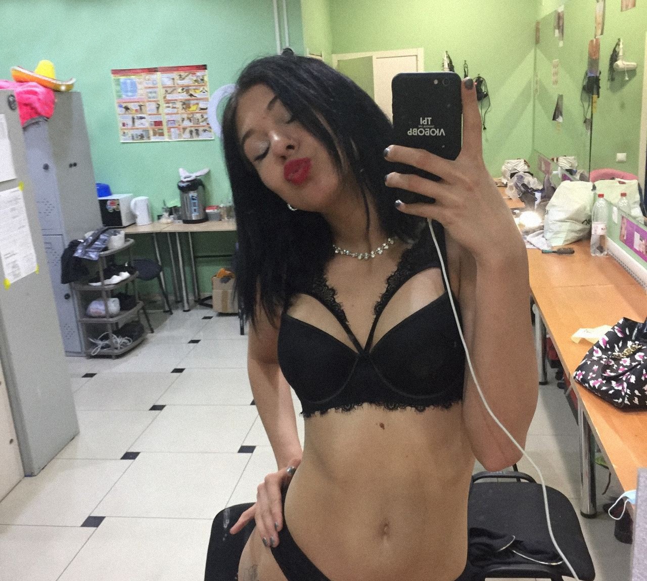 Лика привлекальеная девушка из Черноморское цена от 3500 руб