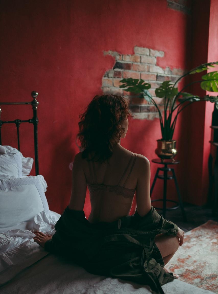 Настя привлекальеная девушка из Черноморское цена от 5000 руб