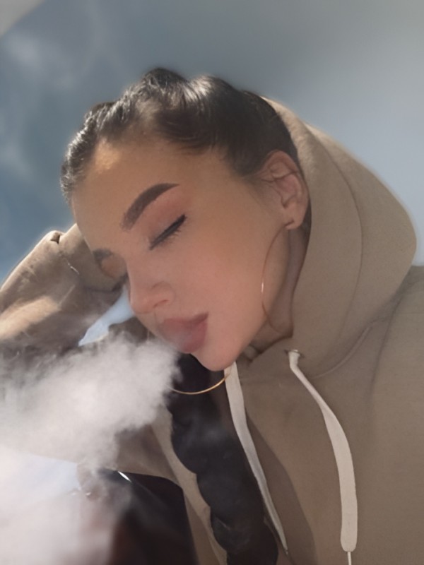 Анюта привлекательная девушка из Черноморское цена от 5000 руб