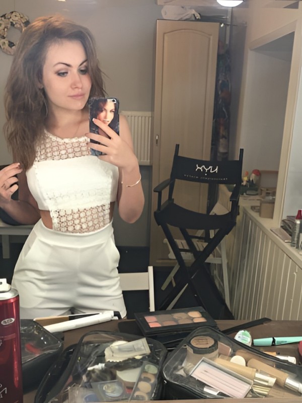 Индира привлекательная девушка из Черноморское цена от 1500 руб