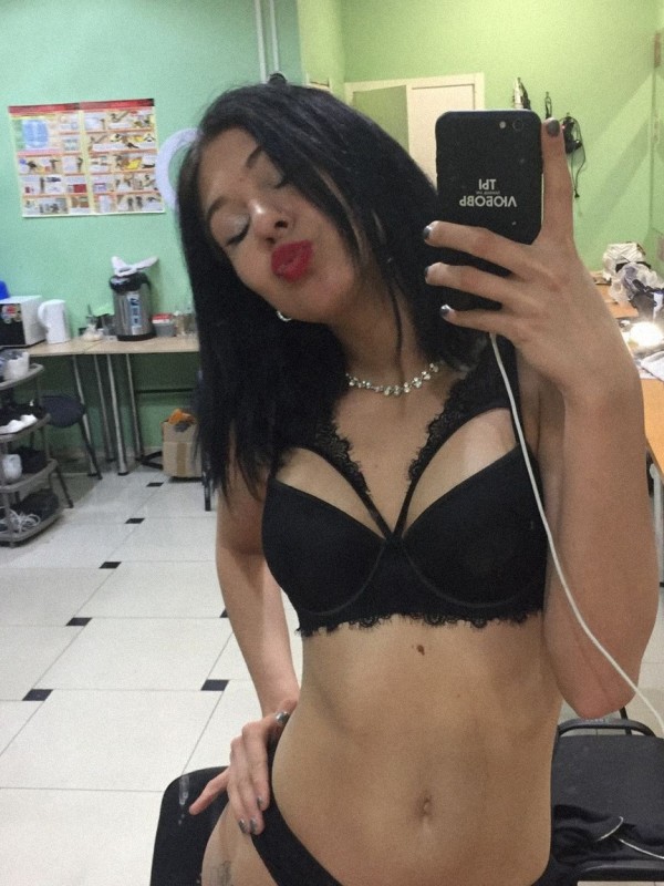 Лика привлекательная девушка из Черноморское цена от 3500 руб