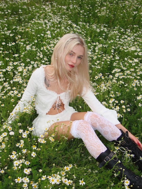 Ханна привлекательная девушка из Черноморское цена от 7000 руб